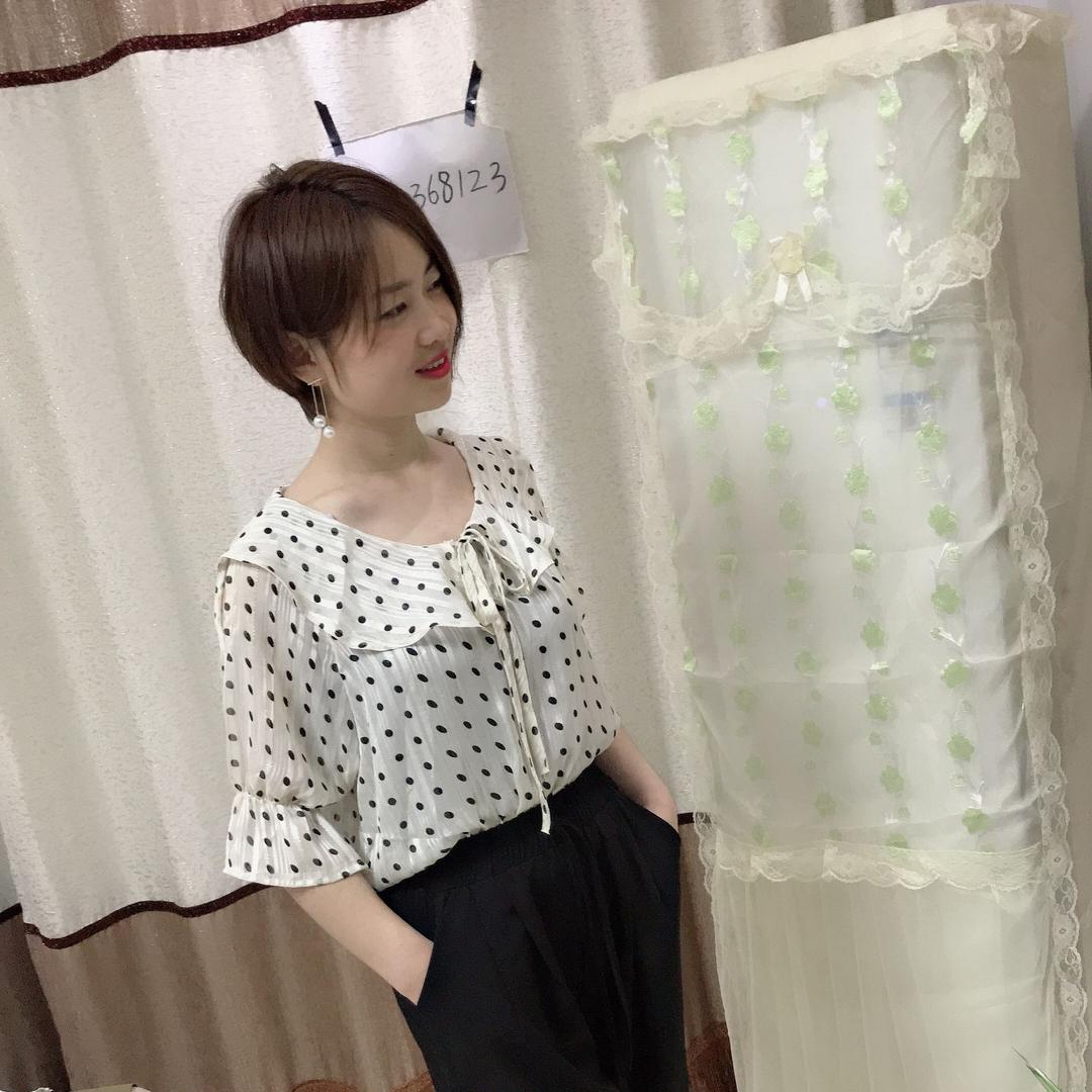 大脸妹