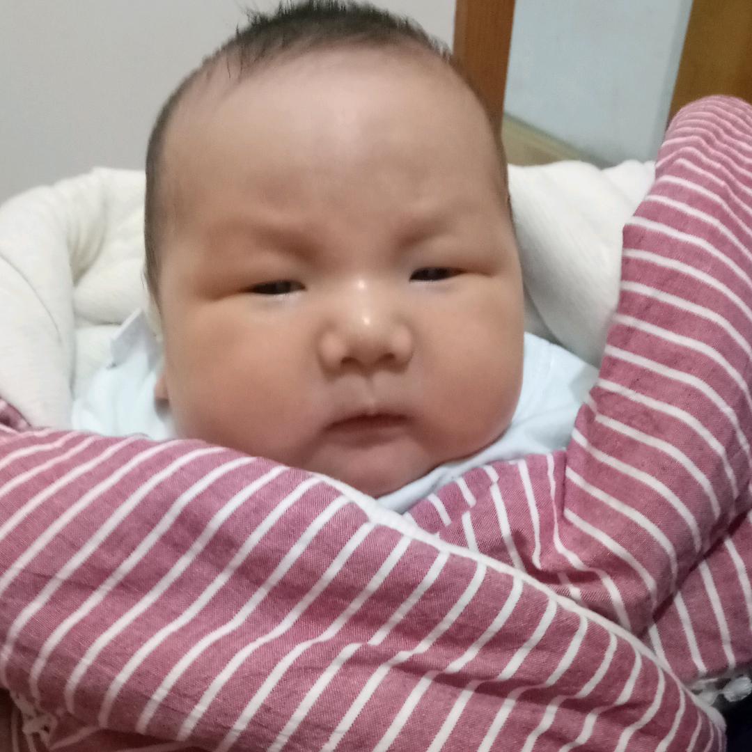 正在连接美缝和刮瓷