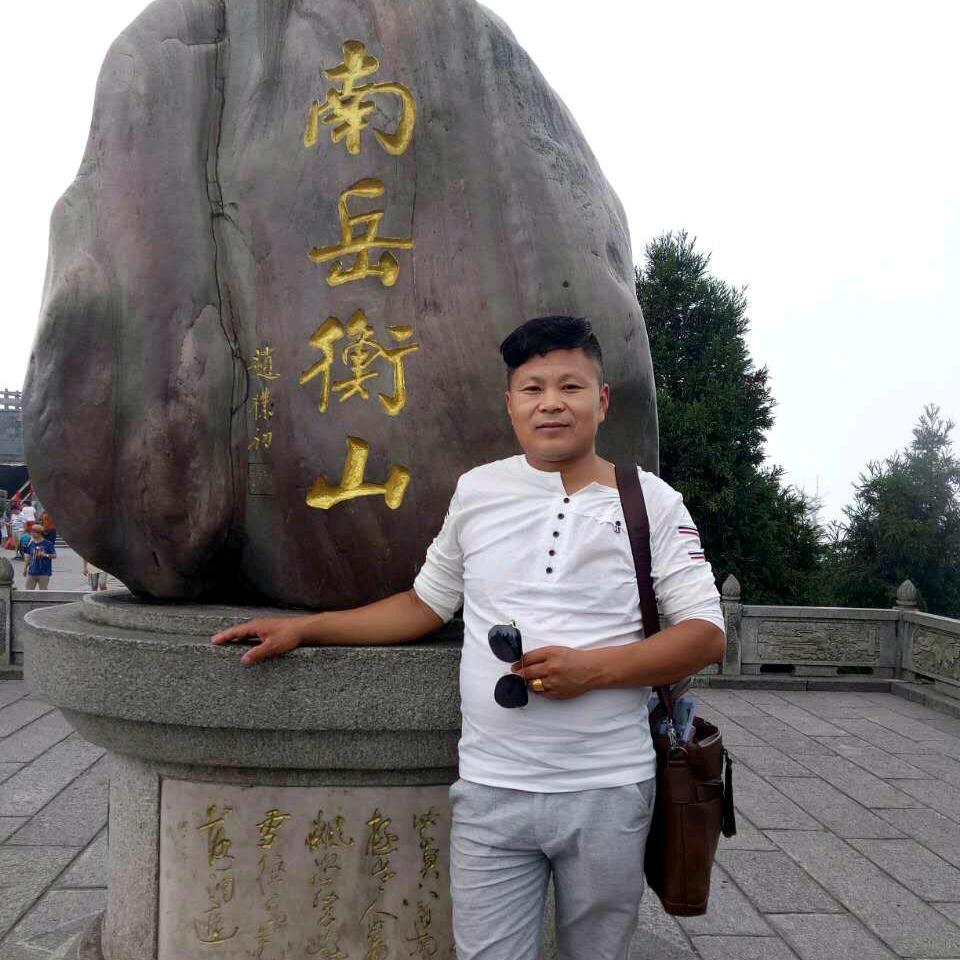 石弓美发人郑哥