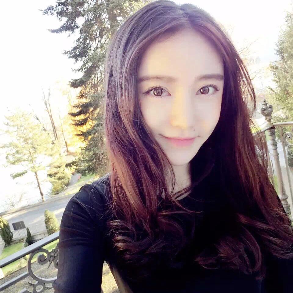 源儿和 Doreen多琳