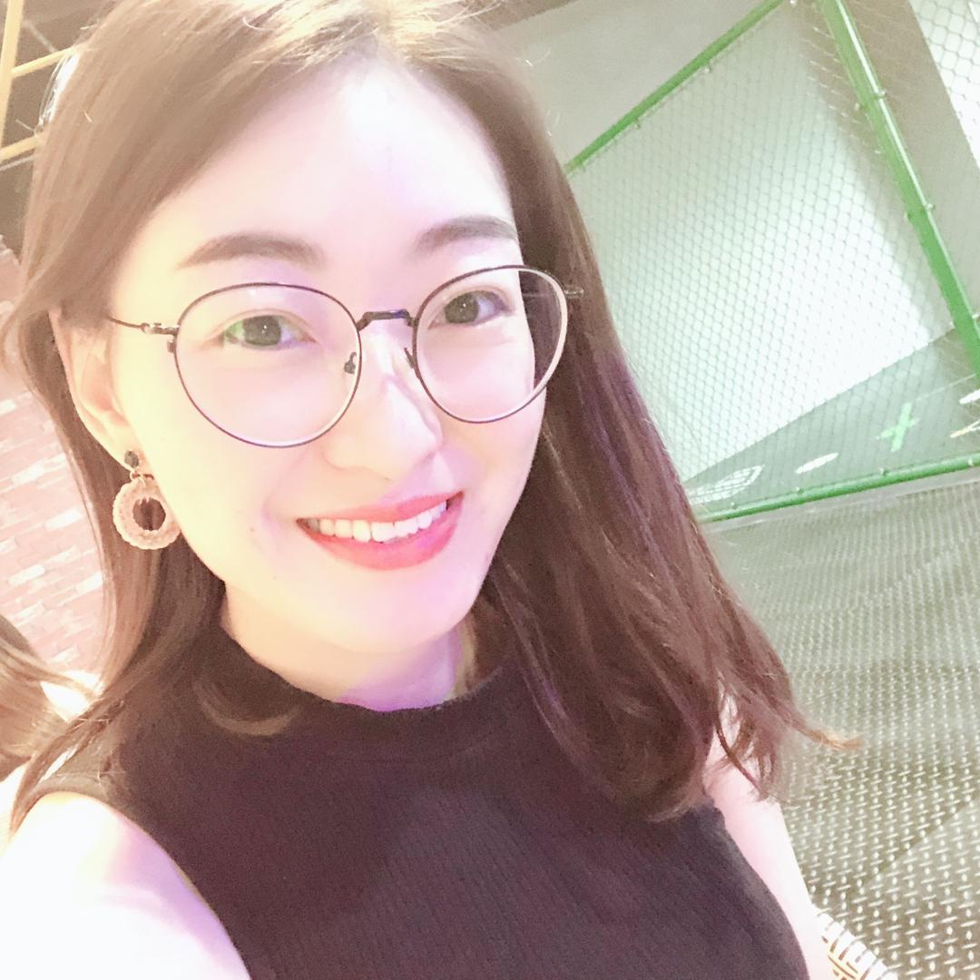 姝