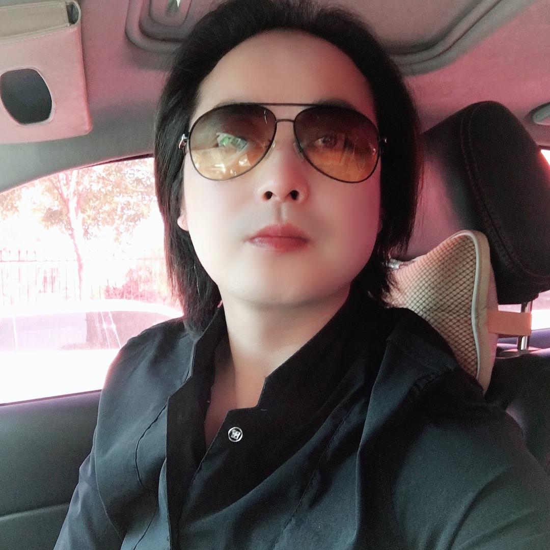 龙哥说了。不能秒赞哦。😁
