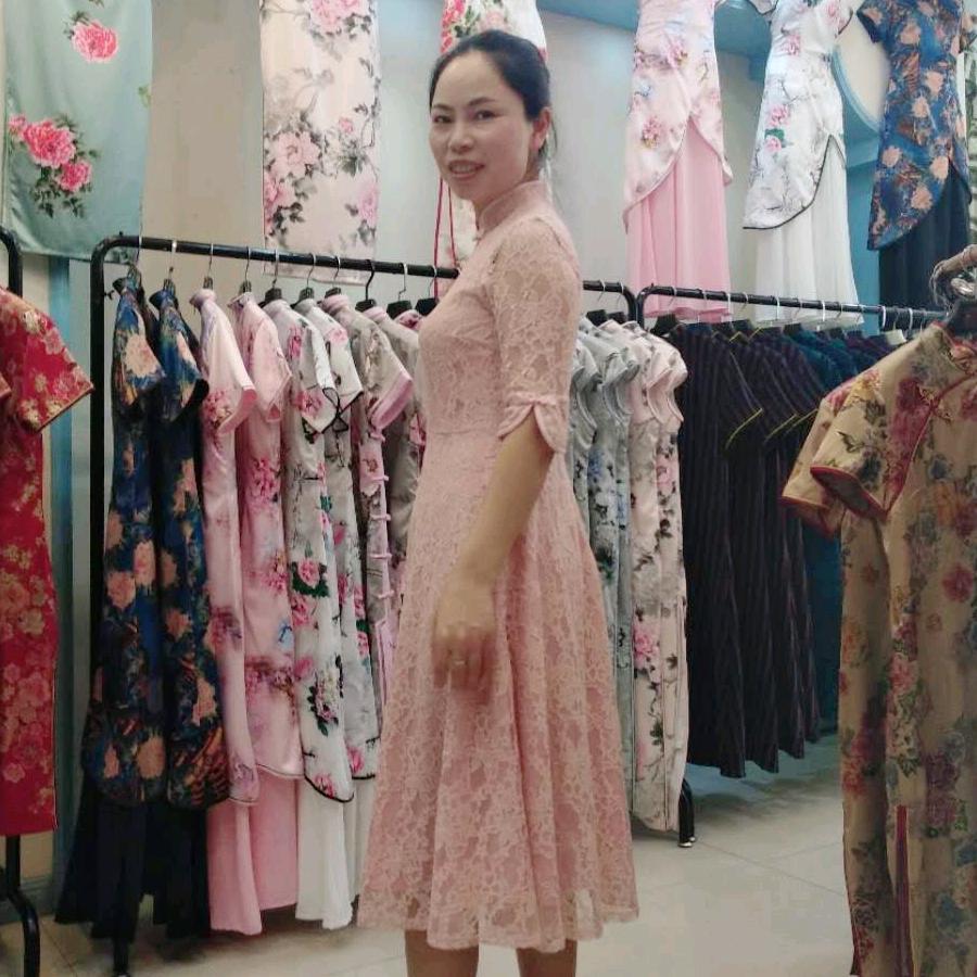 港奥服饰店