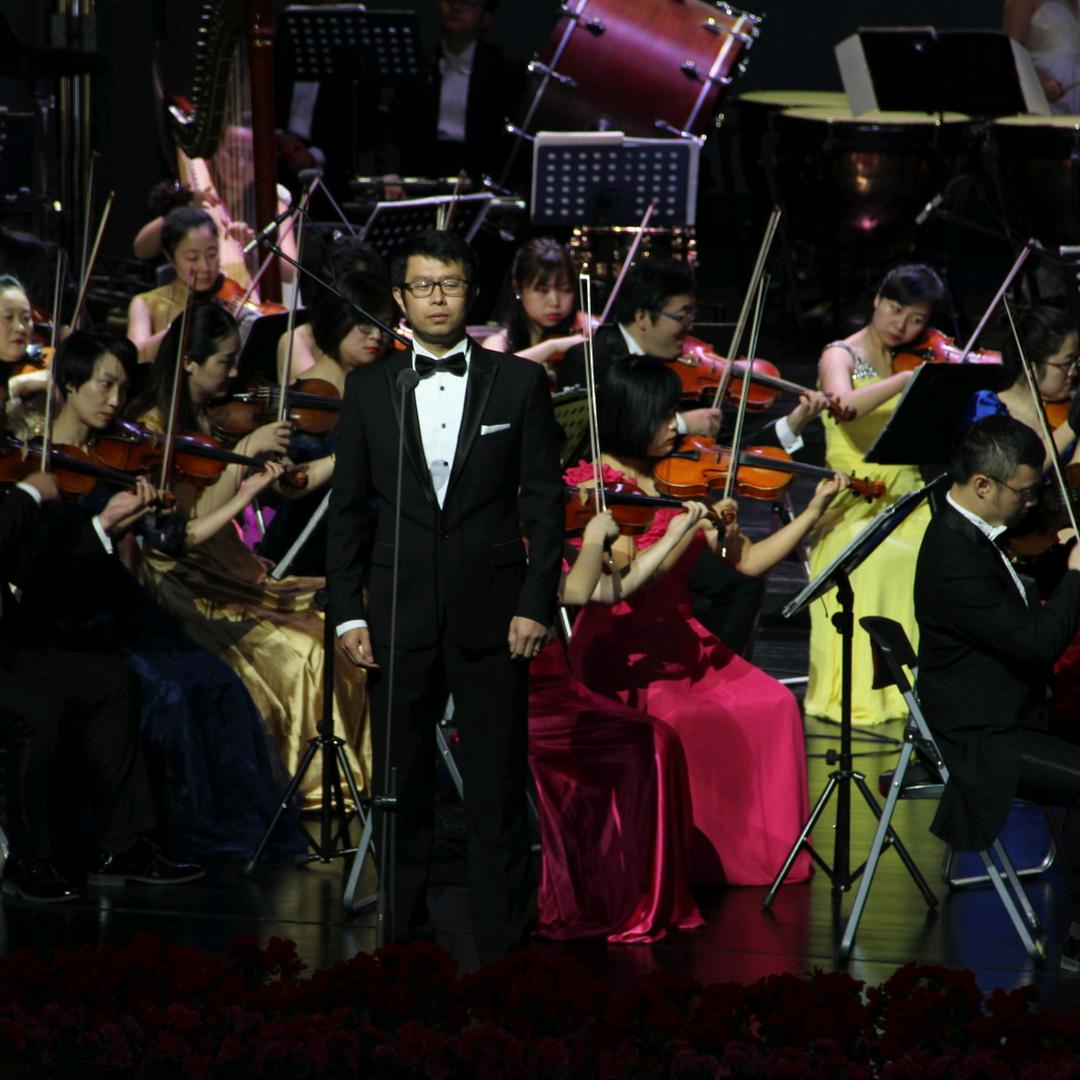 高晓强-低男中音