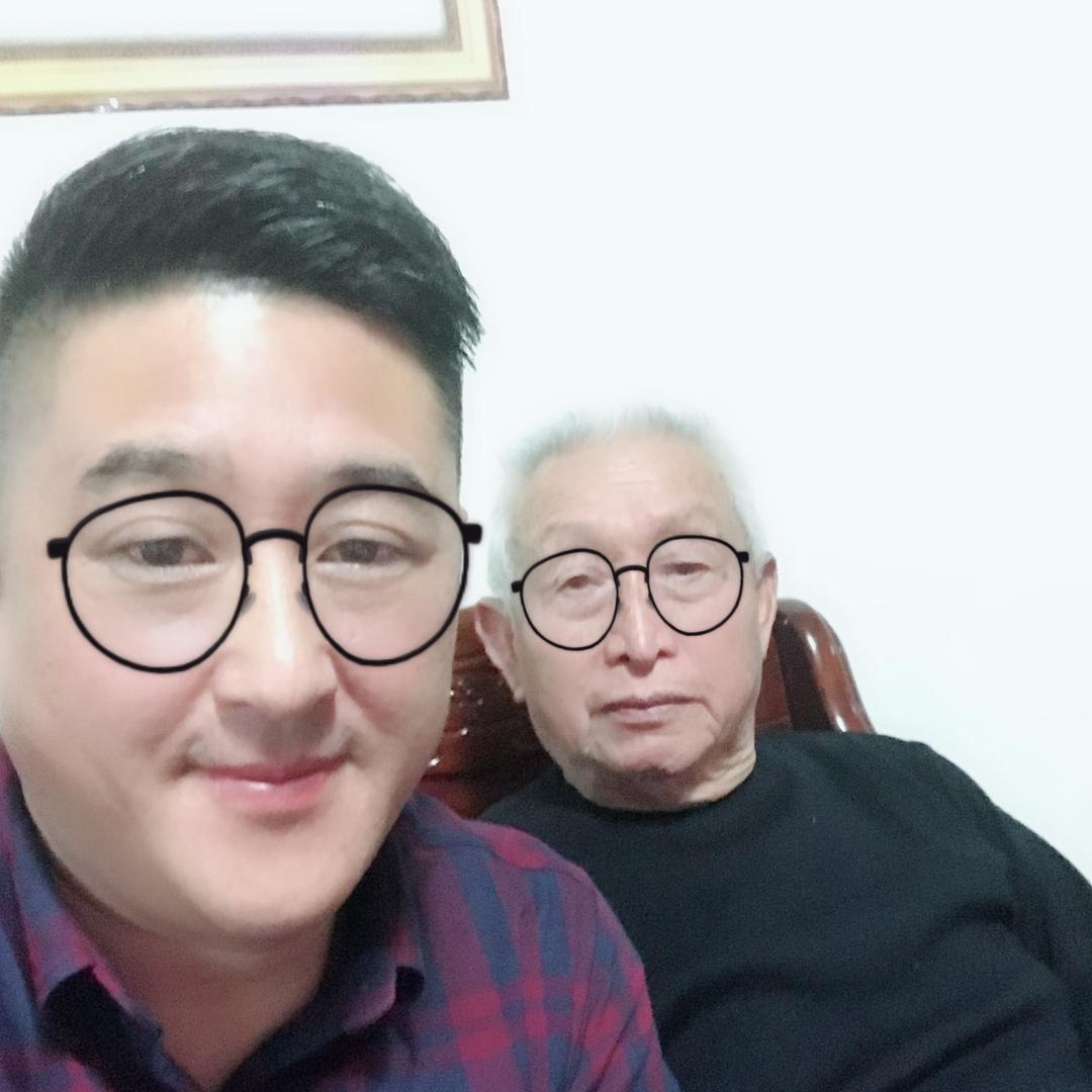 林邦龍.书画
