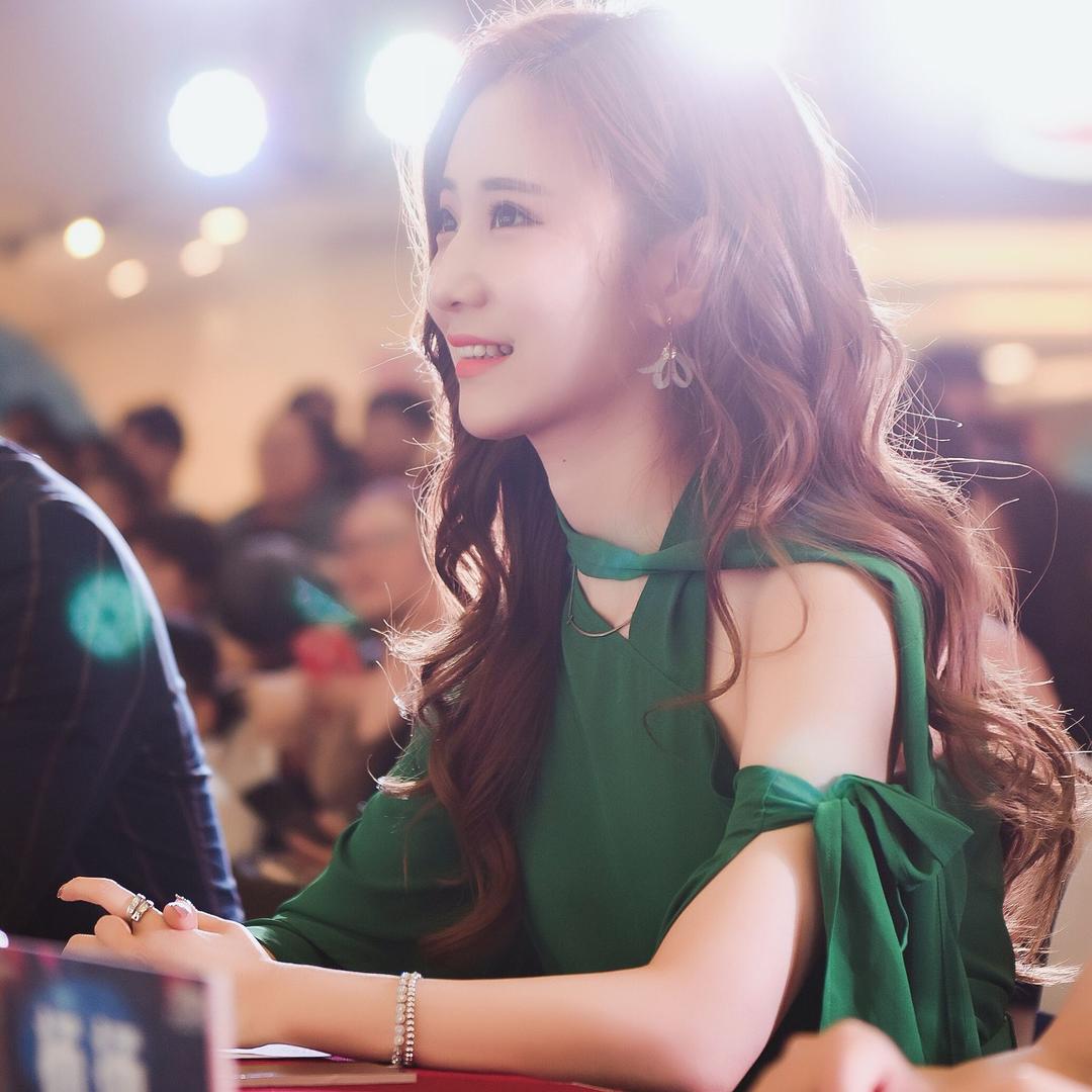 杨梅原创服饰