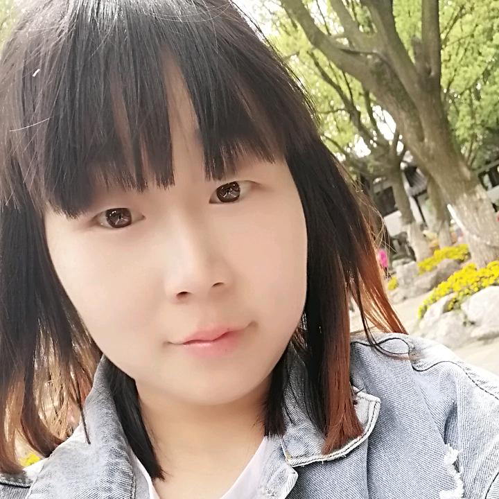 不哭不闹面带微笑