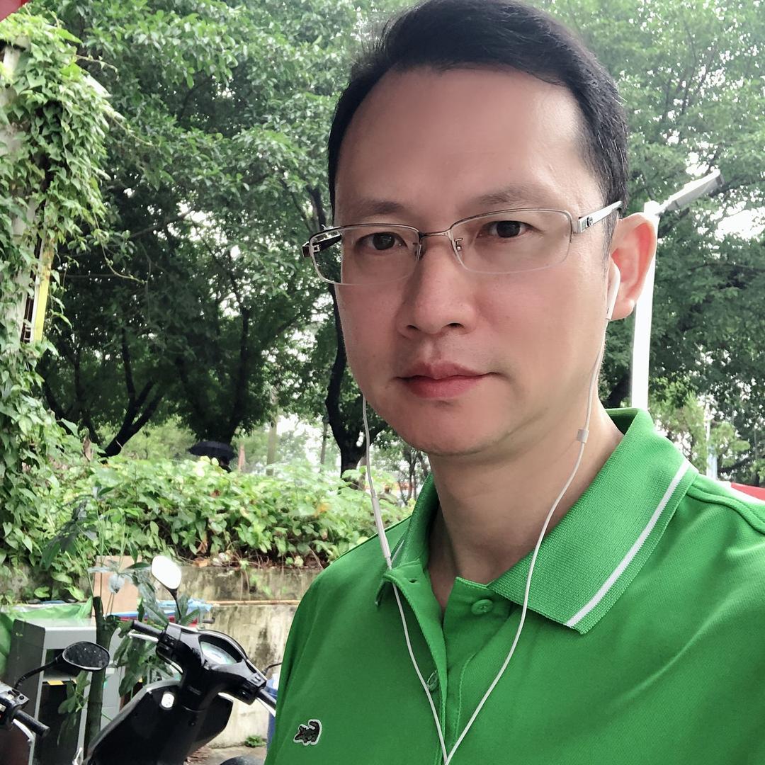 荣歌的富山居藏瓷