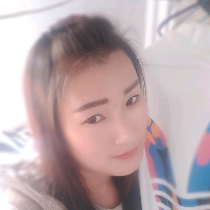 🎀白族🌻芳芳💃