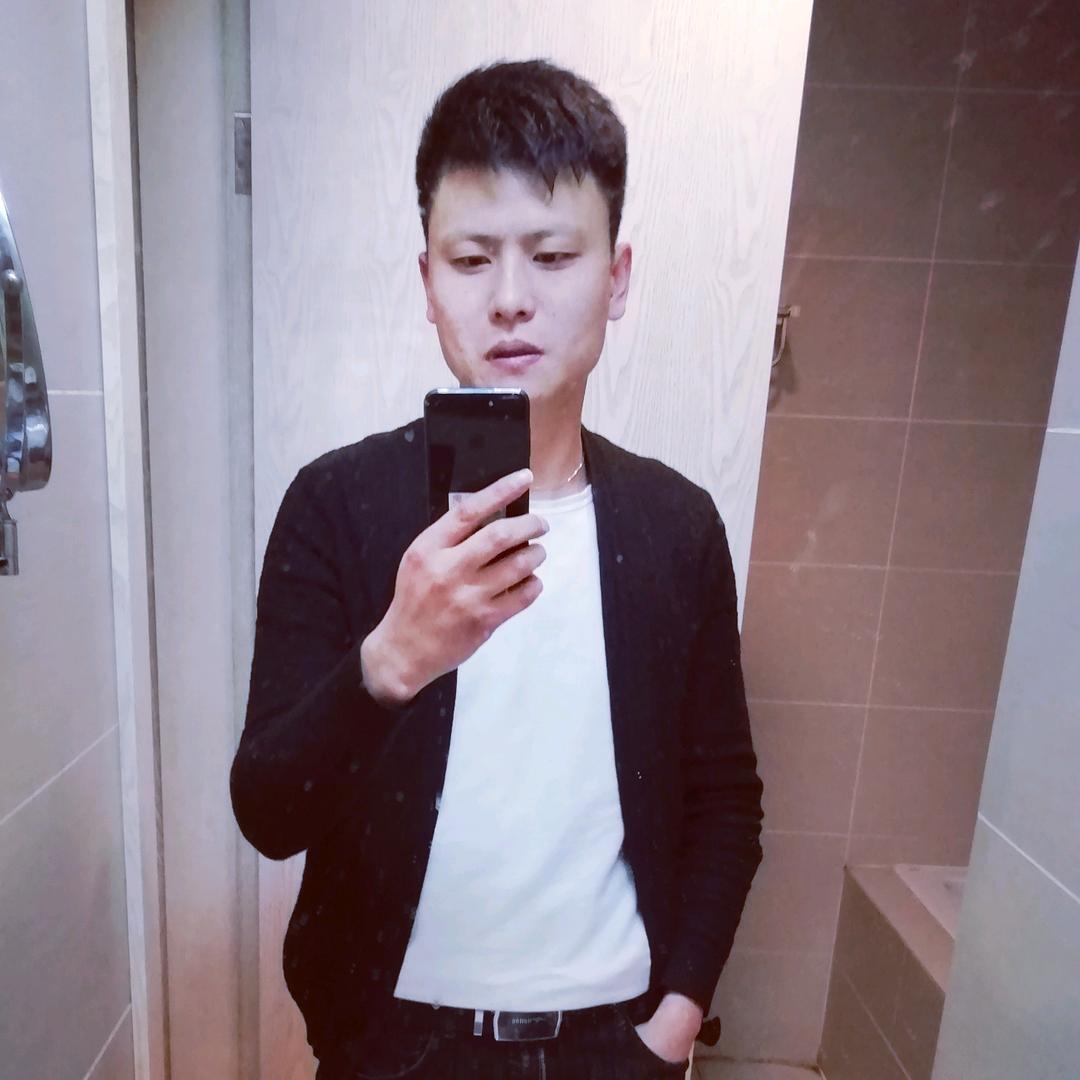 杨百亿