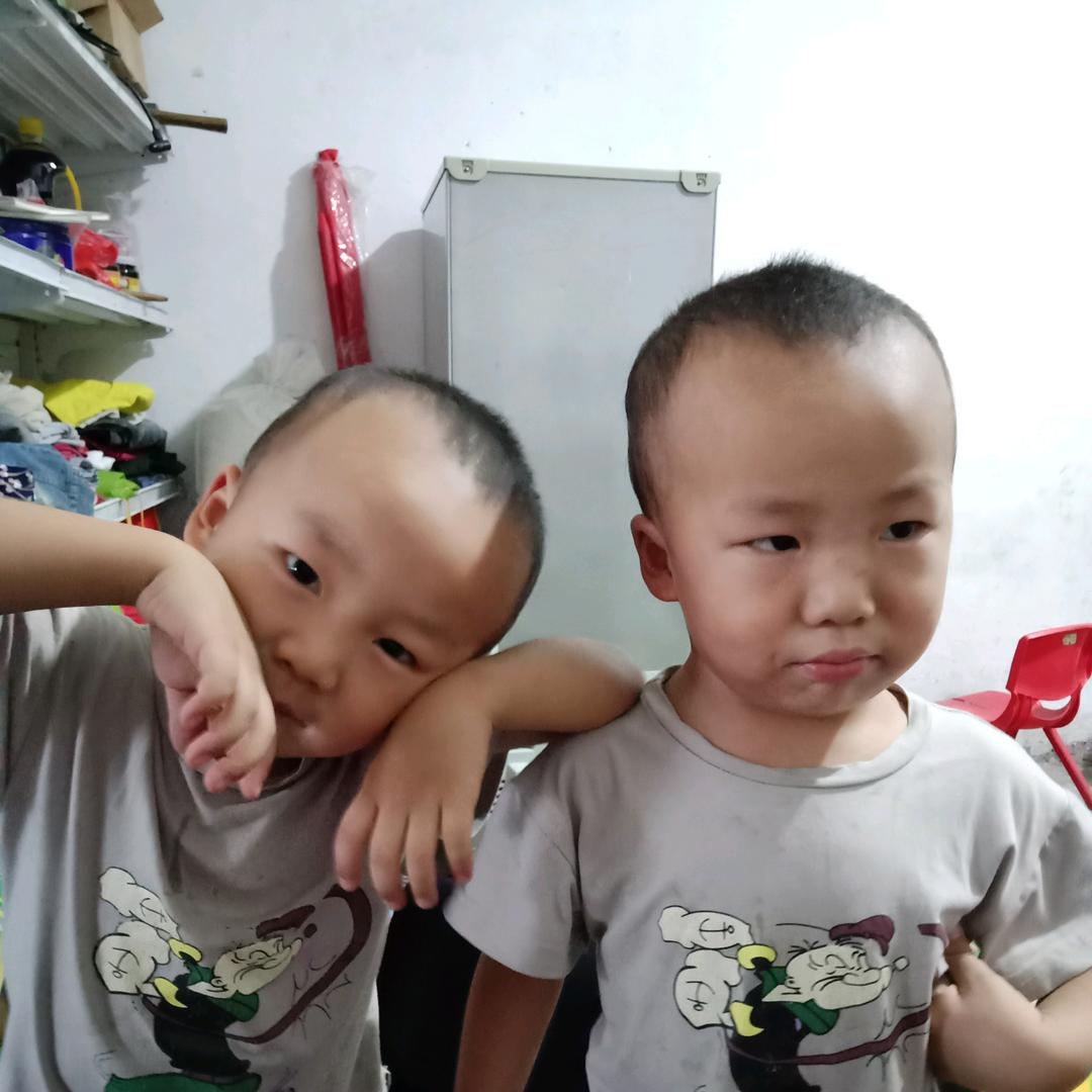 打打闹闹