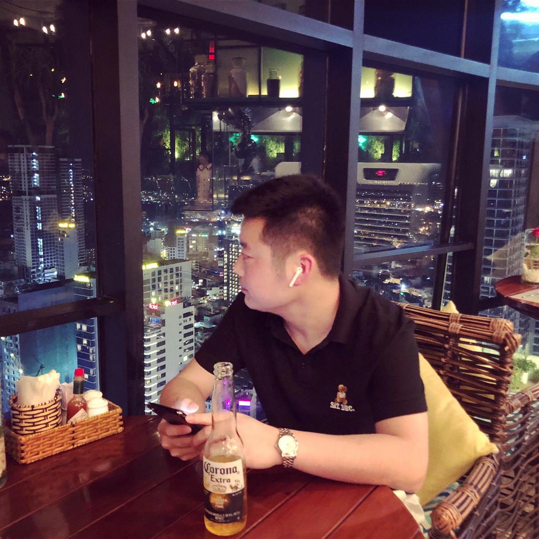 李Jie