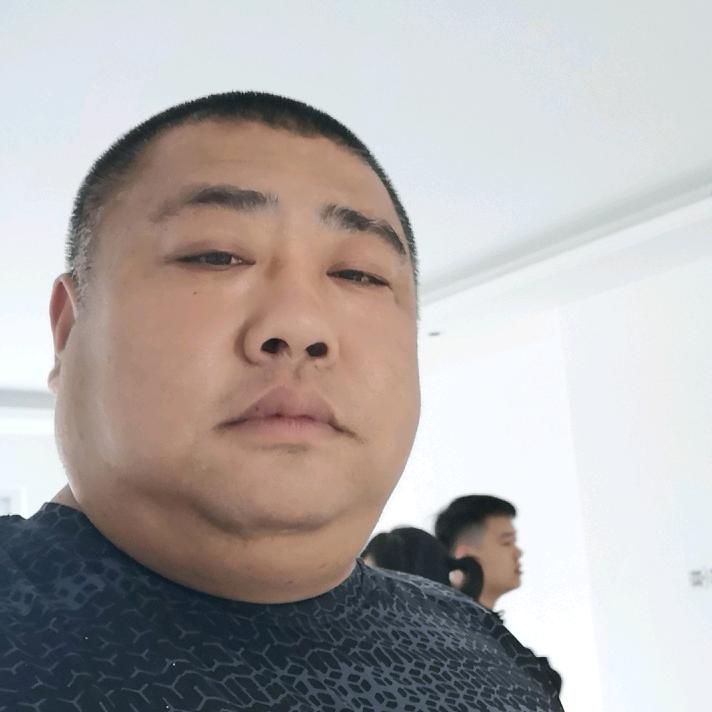 老黑橱柜