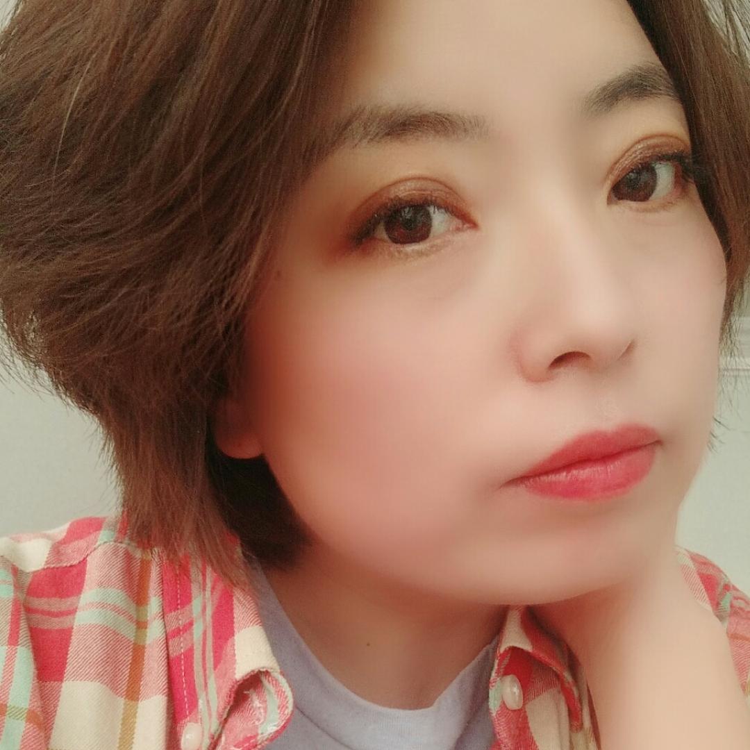 飞儿（橱窗有好物）