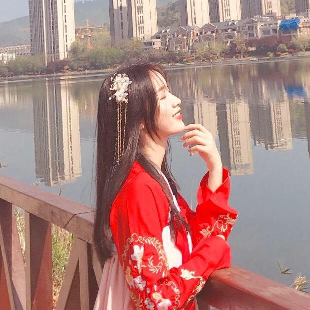 丽丽