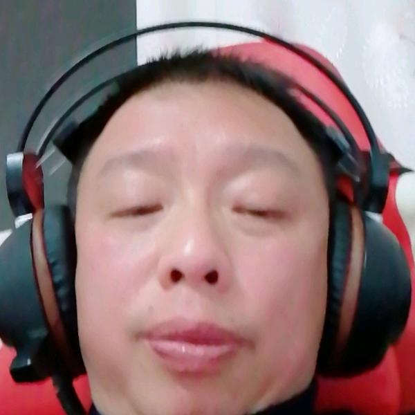我们一起吃过饭～我记得你！