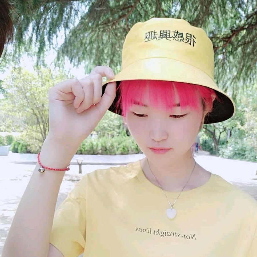 老胡。？冫名叫霞