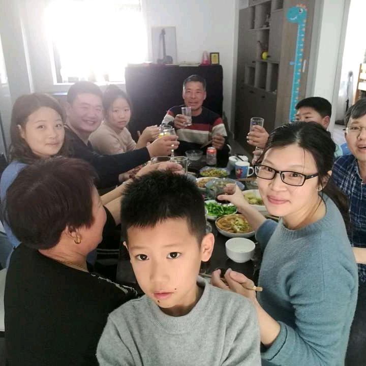 权的乐嫣