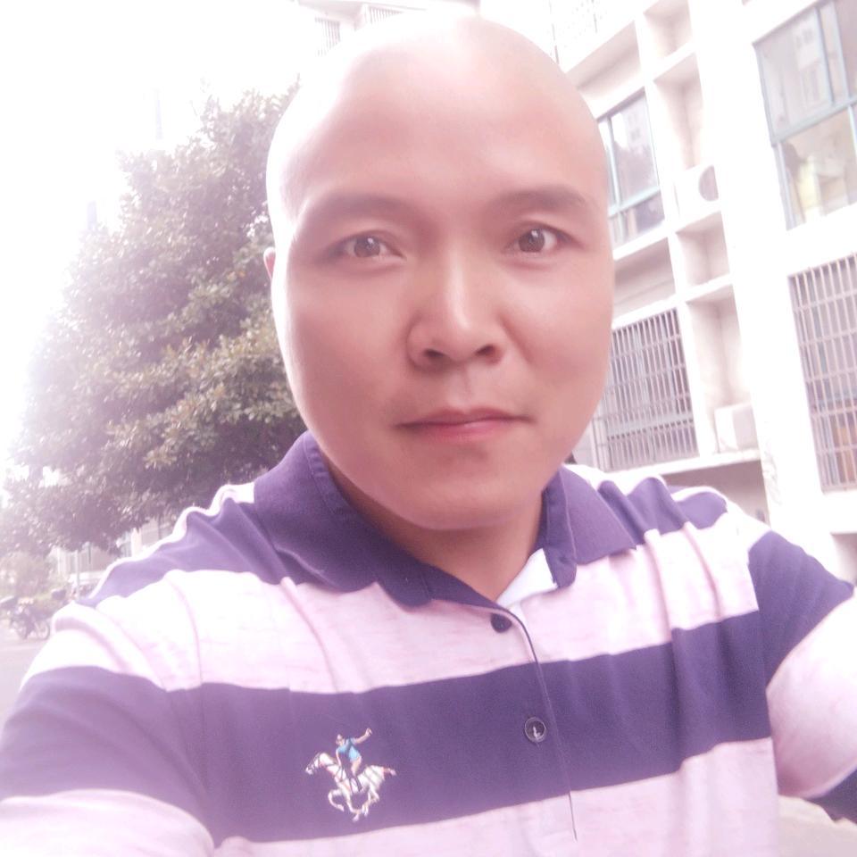 卖粮油小哥鲁道龙