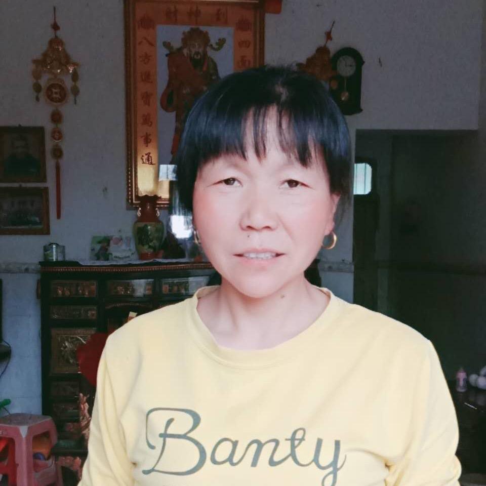 一个开心的奶奶