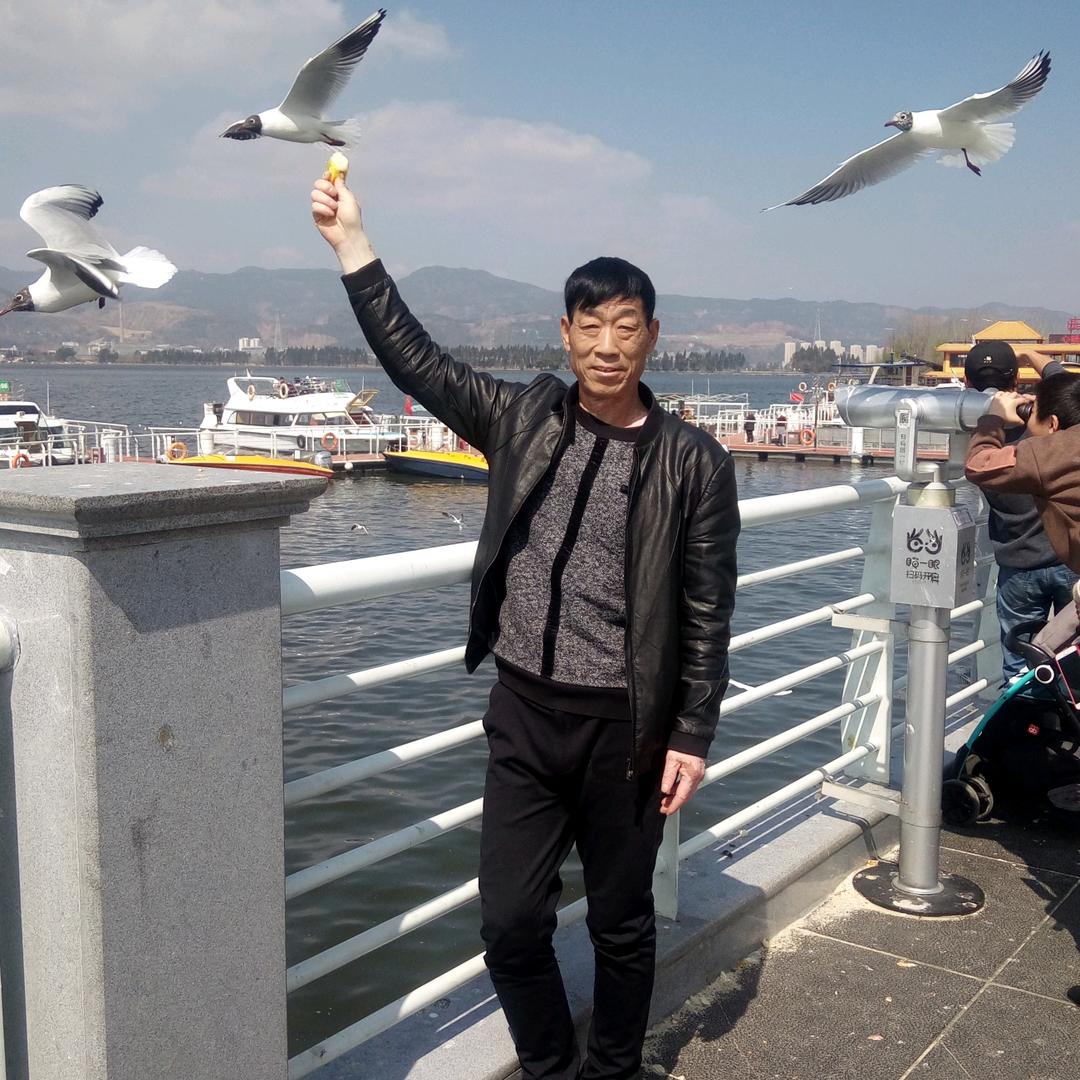 情歌王子邱总