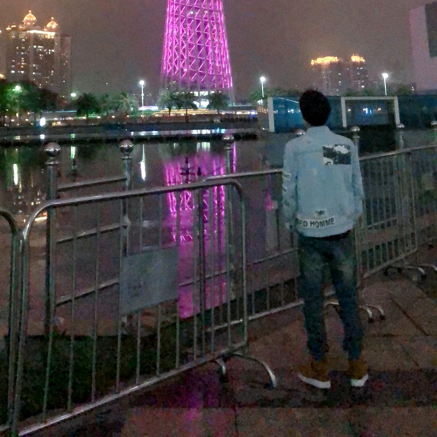 飞天小柯基～