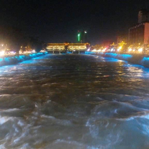 🌺向阳而生☀️