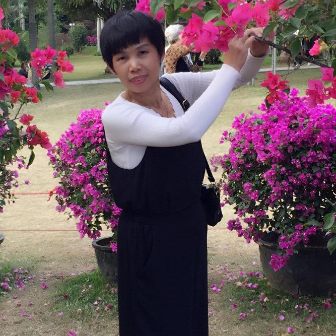 芳姐🌴🌷🌷🌷