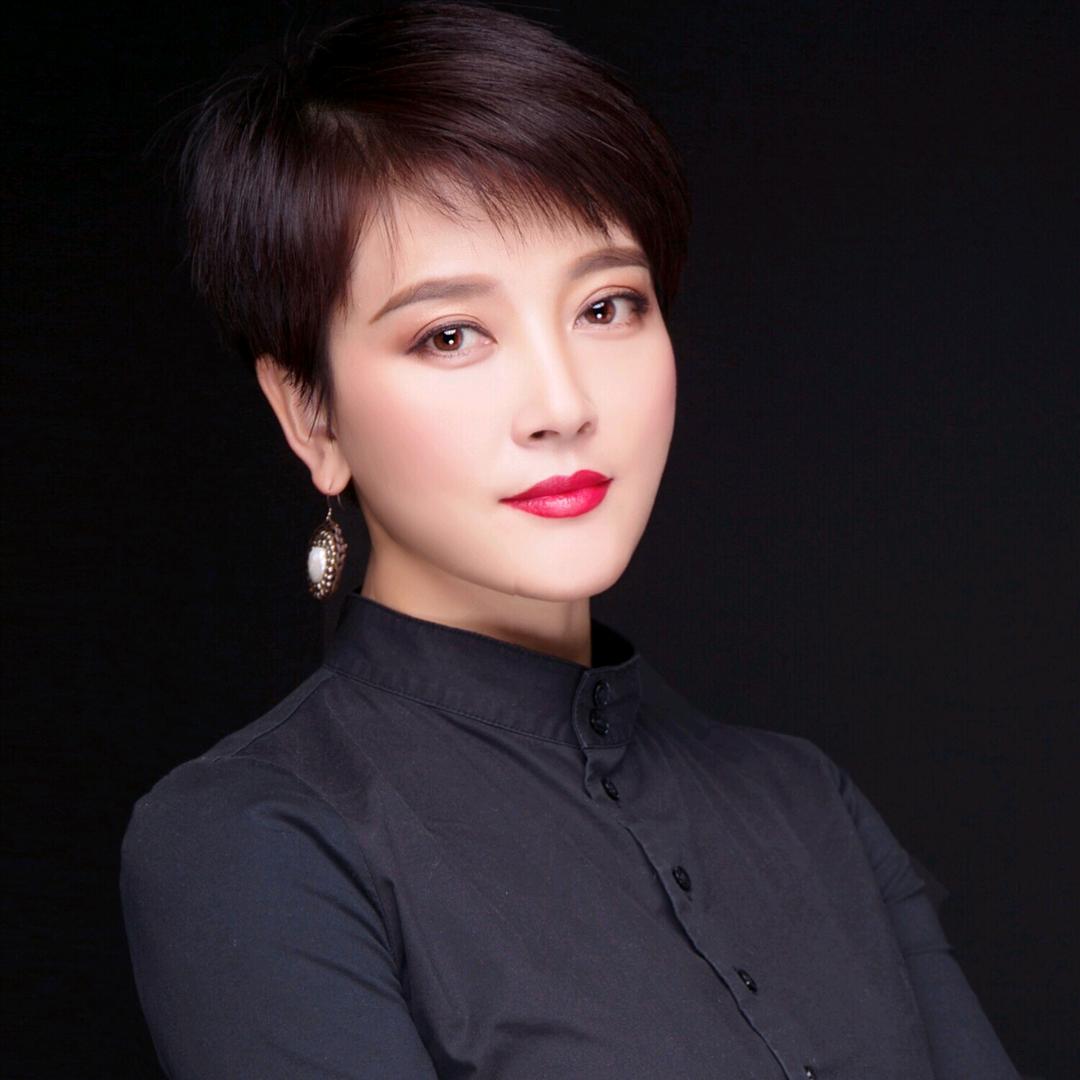 成都-杨紫(美妆博主)