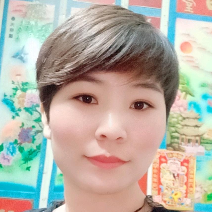 莉莉吖