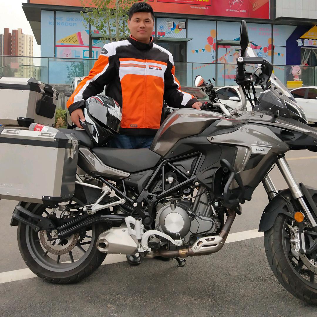 嘟嘟游乐，宋文振