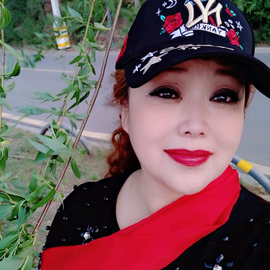 玛丽莲.梦霞👄