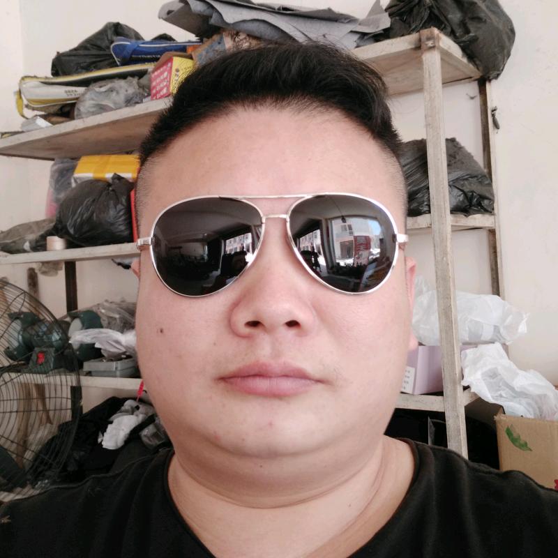 《昊天服饰》黄齐祥