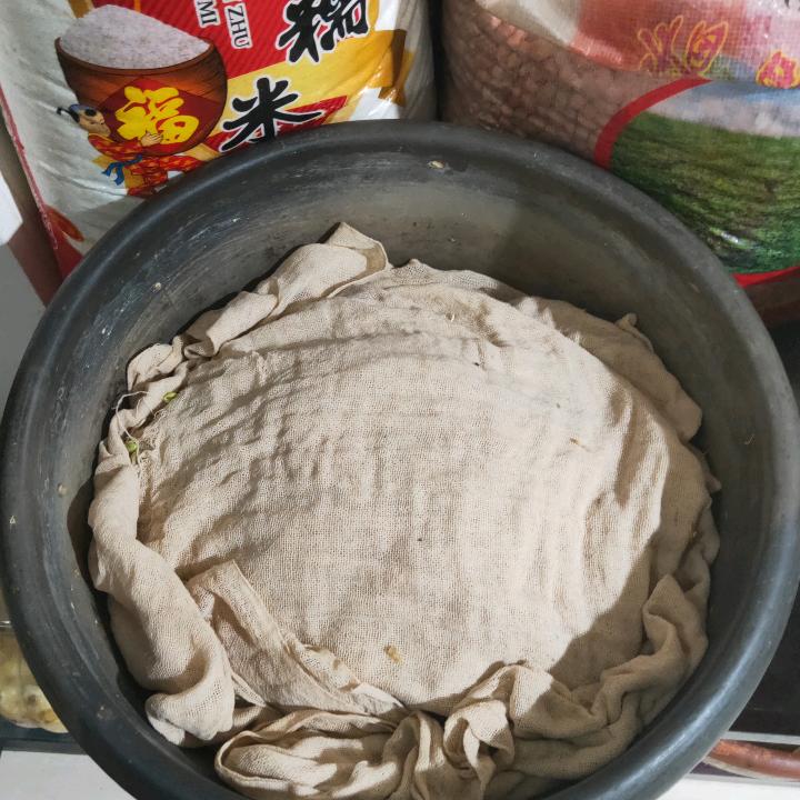 卤肉系列。房师12点10分直播