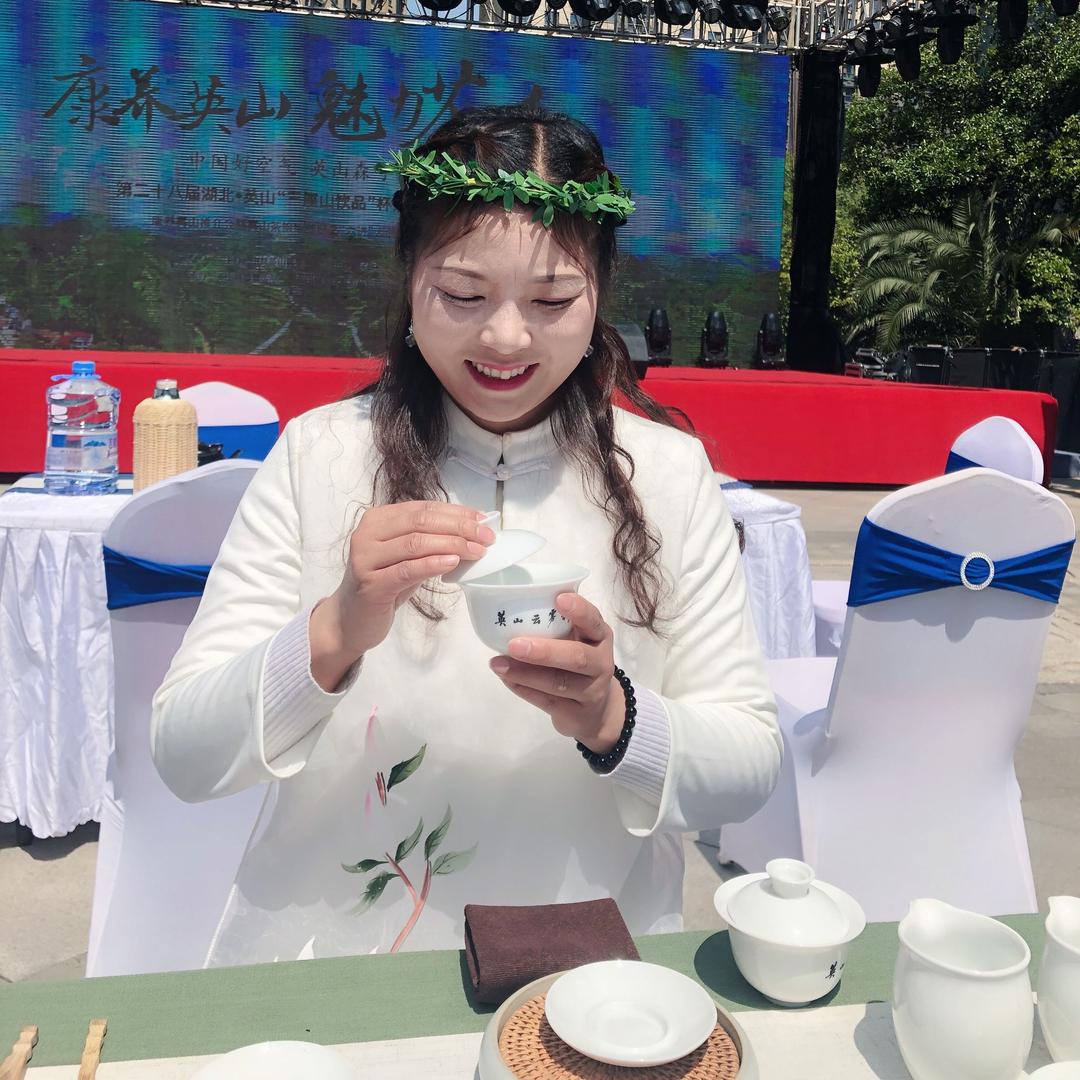 娜娜（品茶轩茶行）