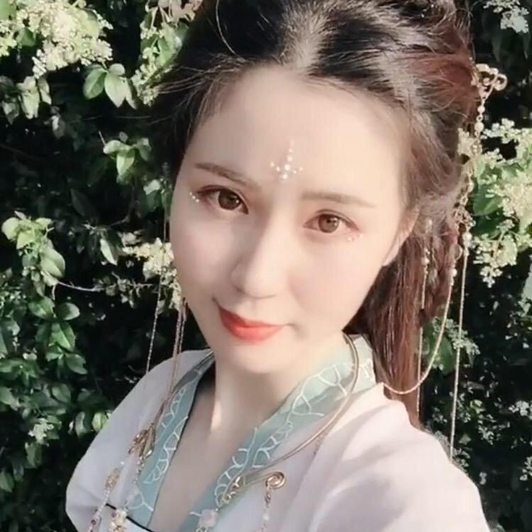 吴卿