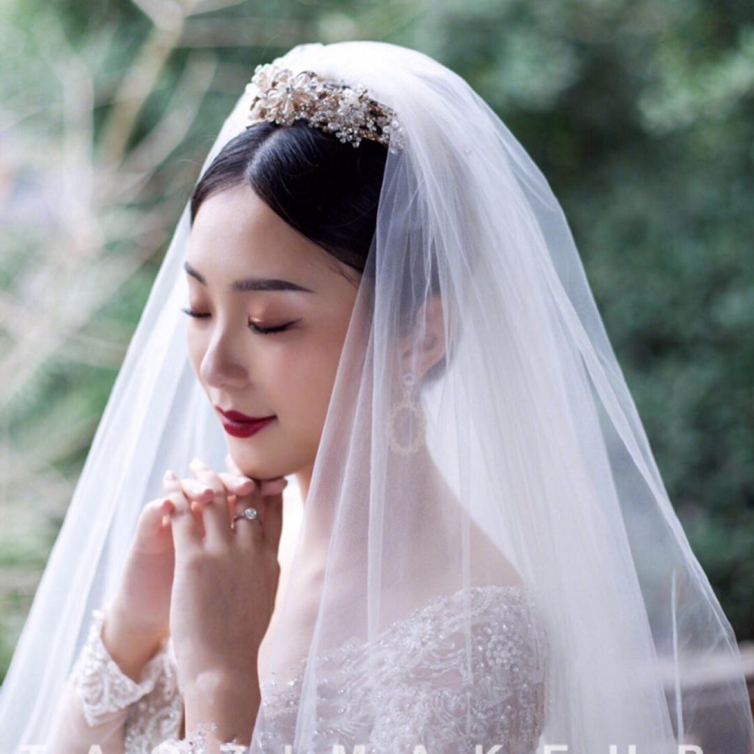 郑州市桃子礼服租赁·化妆造型