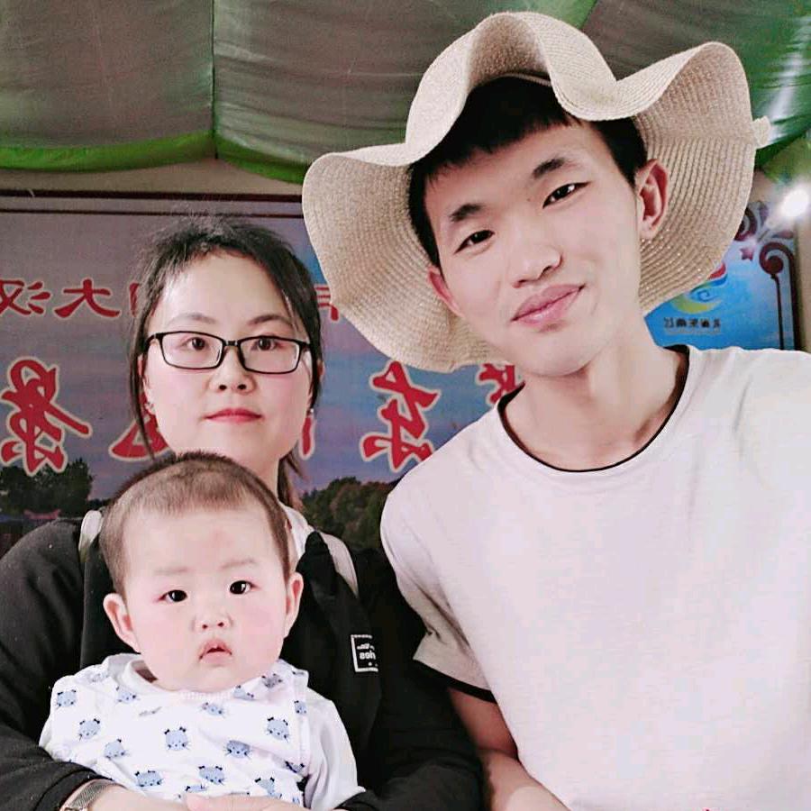 刘小东