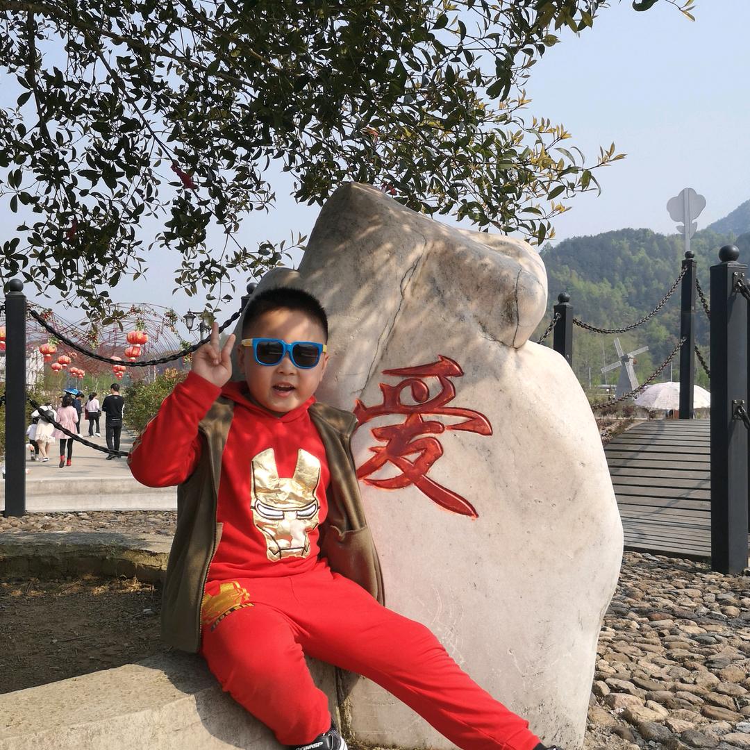 小宛宛妈妈，健康快乐每一天！🌹🍎