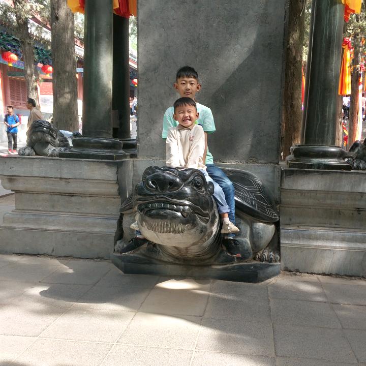 带电的嘴唇