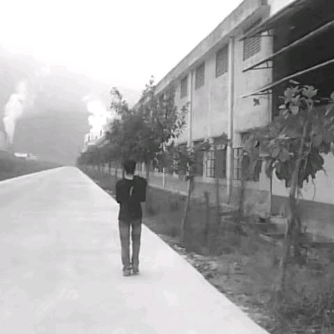村长着妞不错
