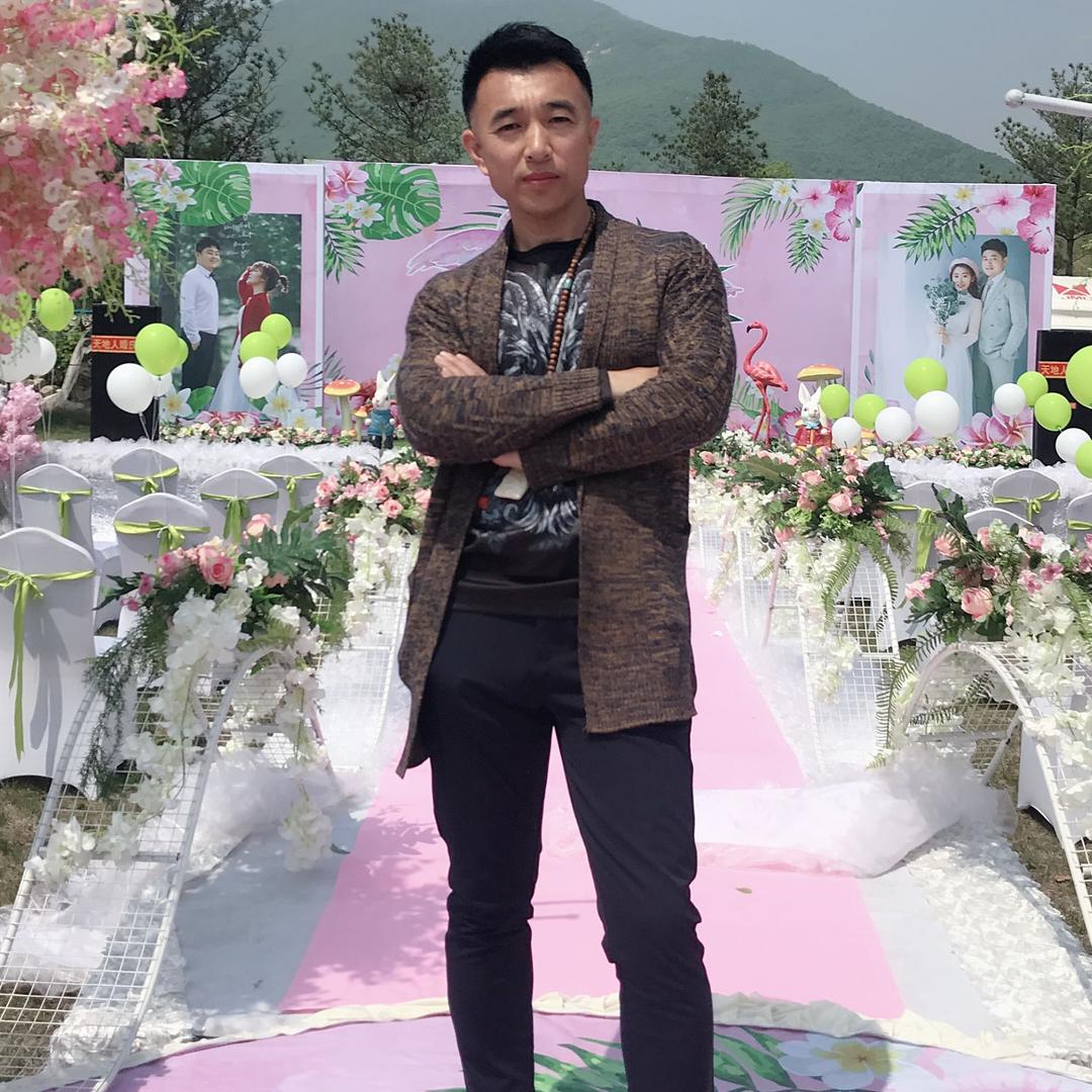 军哥 凤凰皮草