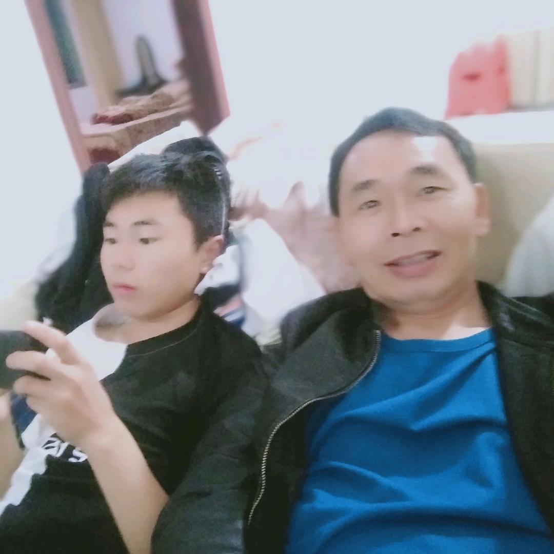 伟少爷