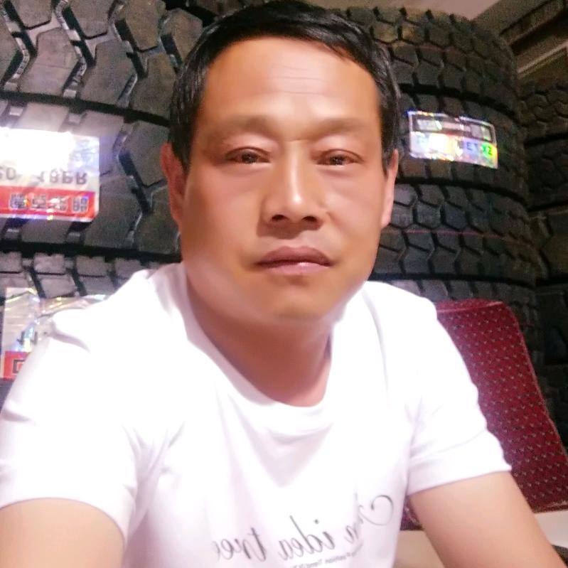 宏伟