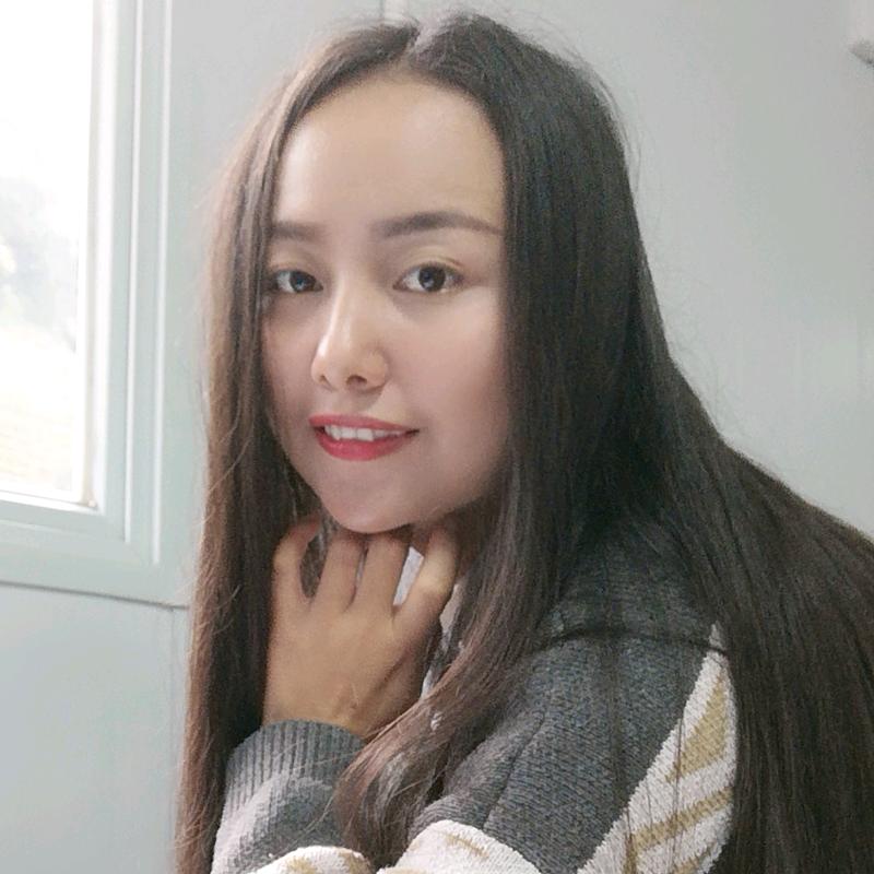 热爱生活的小秋姐姐