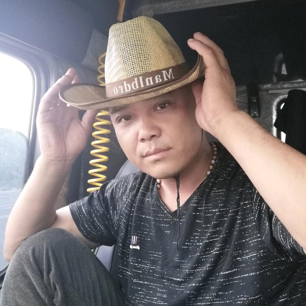卡车人🥂亮哥