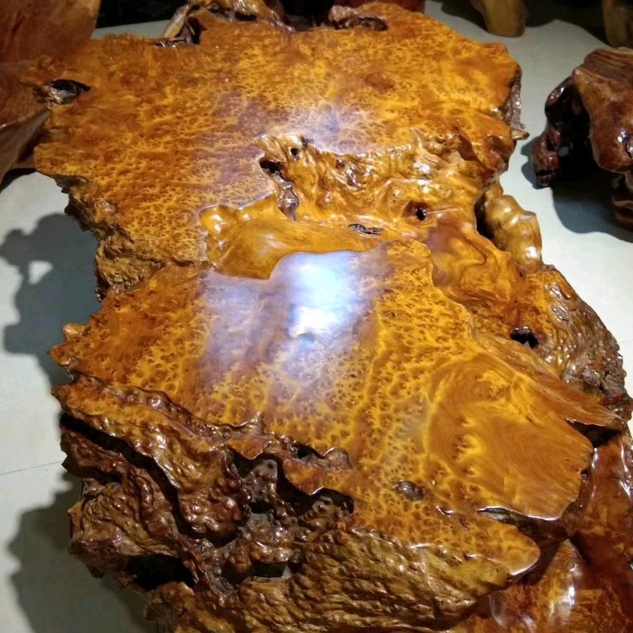 芦山县金花根雕厂