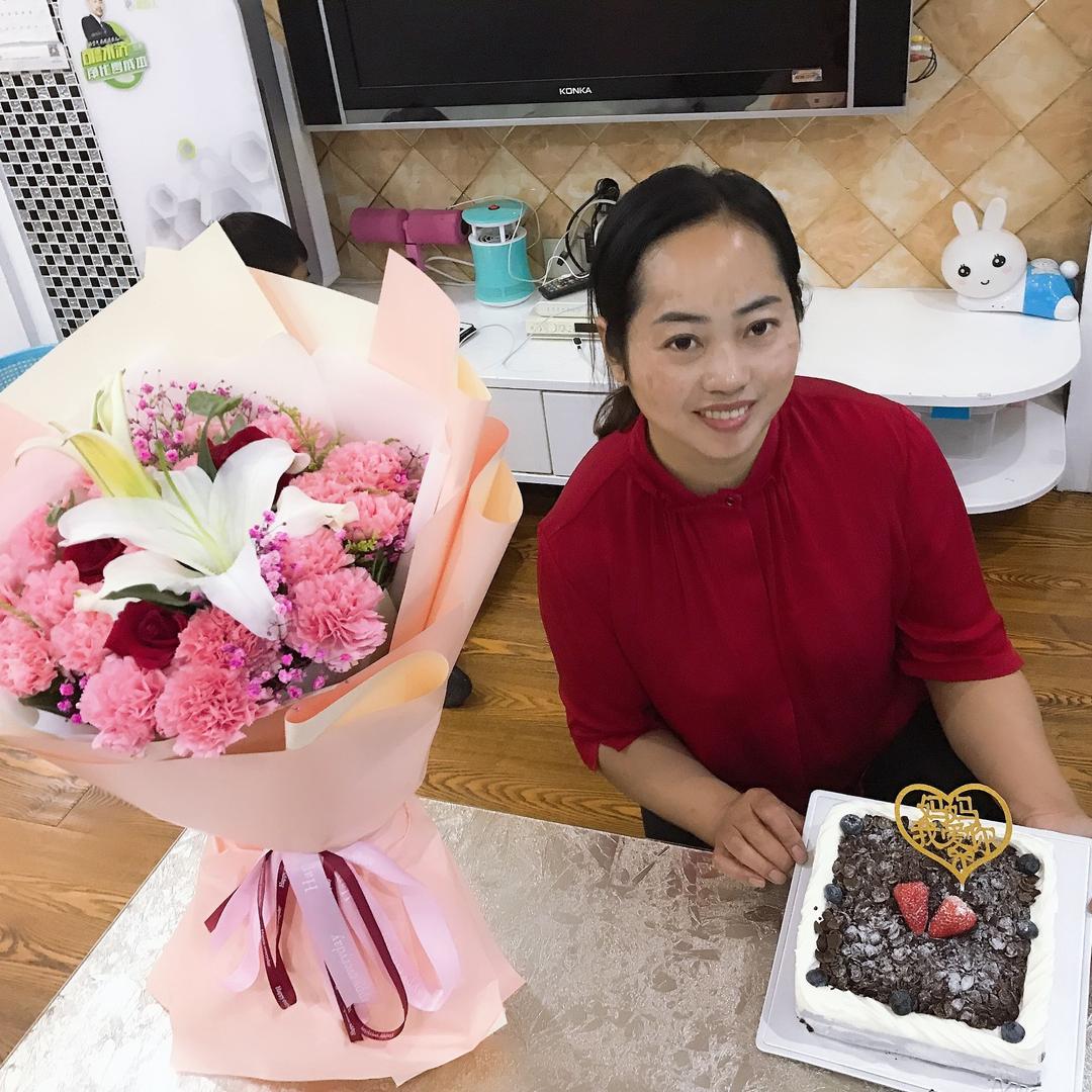 蔚蓝昇妈妈
