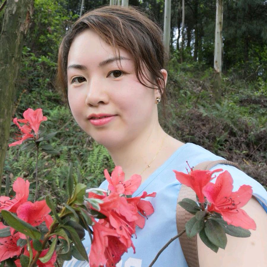 高尔夫球厂秋姐