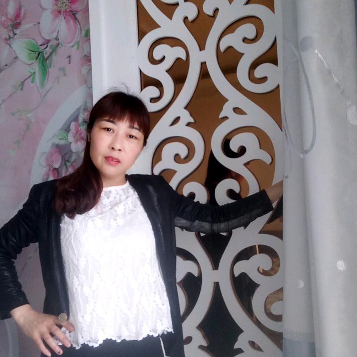 雨中百合小🐯姐